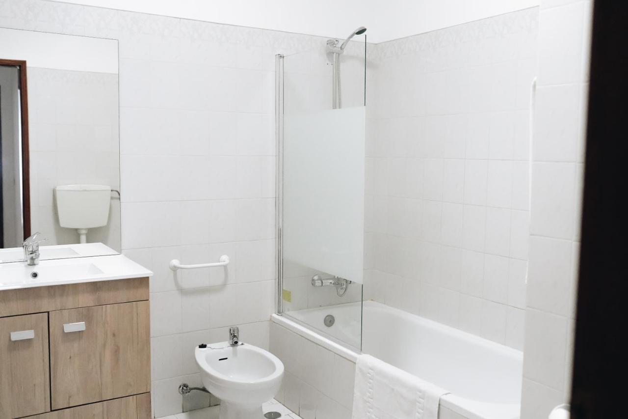 Apartamento Host Wise - Sweet & Sunny Flat - Ace Location Quarteira Exterior foto